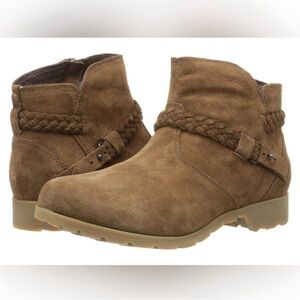 Teva DeLaVina Ankle Boots Womens Size 9 Brown Suede Waterproof Braid Ankle